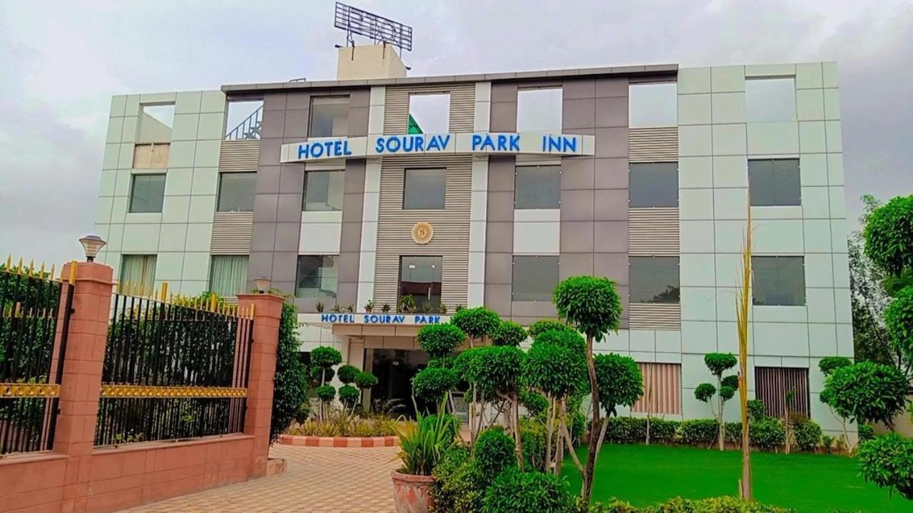 Sourav Park Inn Agra  Exterior photo
